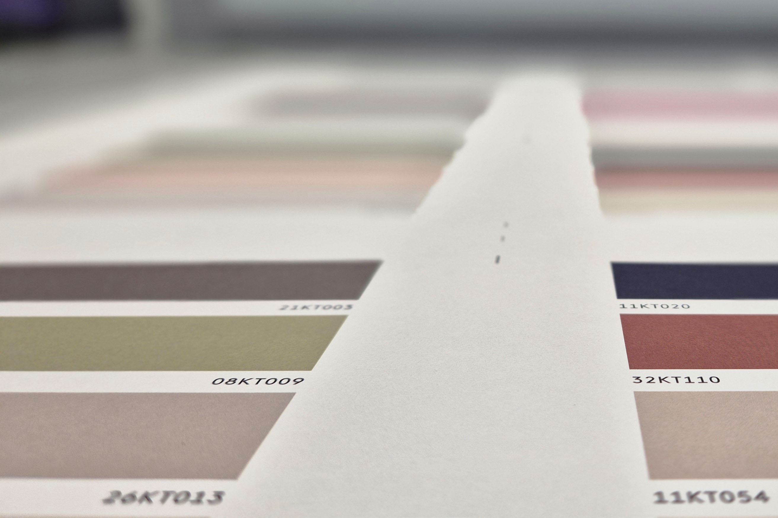 Working with Color: Library of 400 Combinations - Additional Image