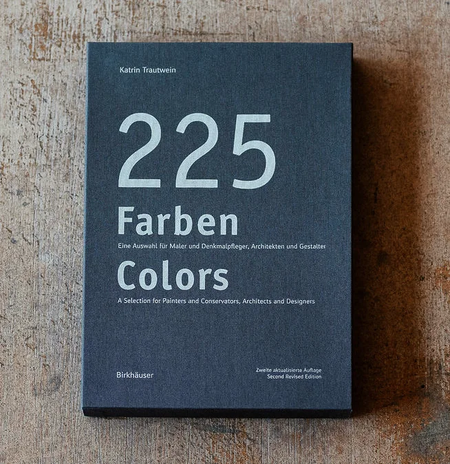 225 Farben